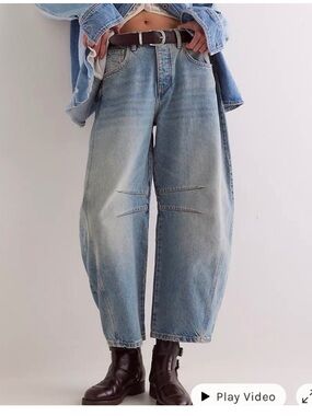 Free People/We the Free Good Luck Barrel Jeans in Kismet
Size 31S